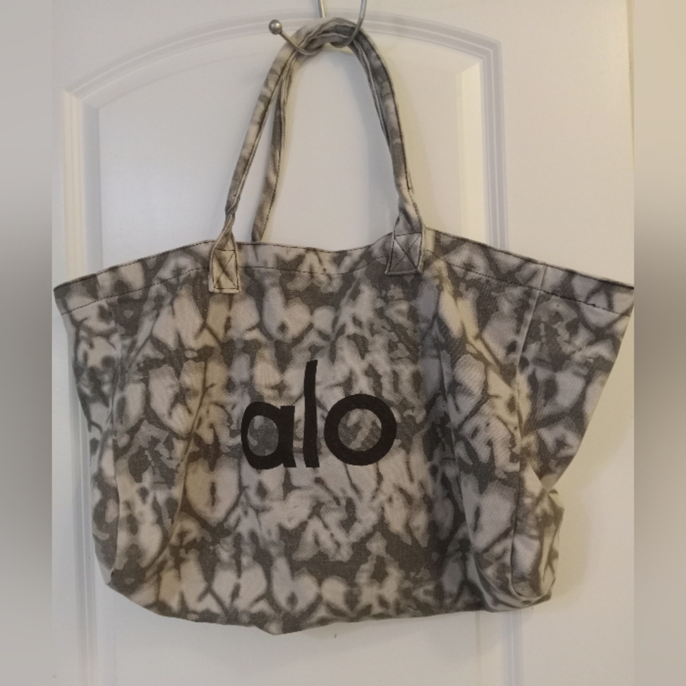 ALO Yoga Tote
